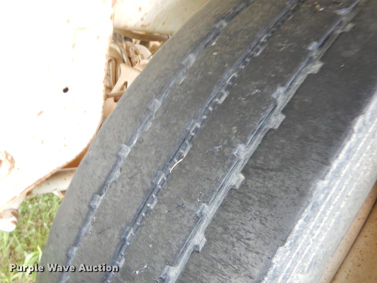 image for item EI9153 2009 CTS BDT-40 bottom dump trailer