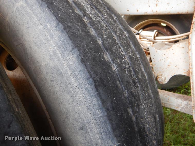 image for item EI9153 2009 CTS BDT-40 bottom dump trailer