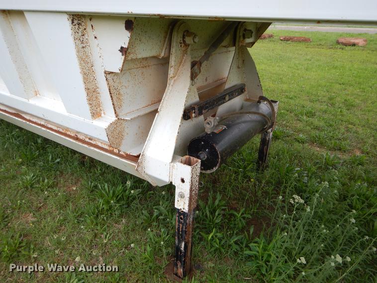 image for item EI9153 2009 CTS BDT-40 bottom dump trailer