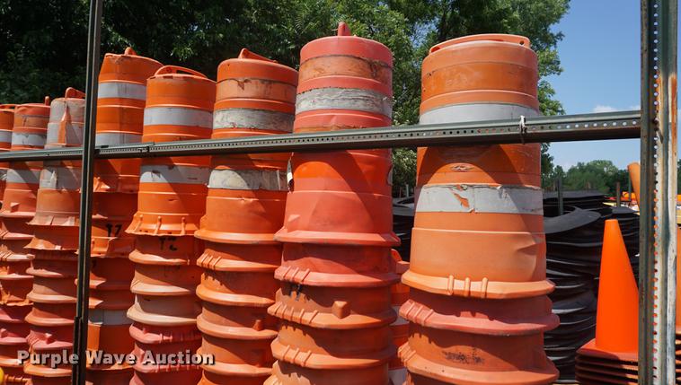 image for item EJ9477 Highway safety barrels with tire rings