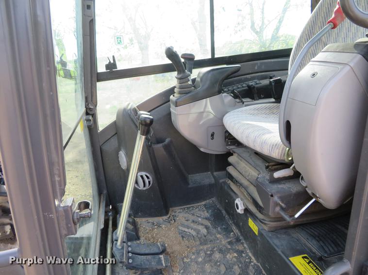 image for item EJ9589 2014 Volvo EC35C mini excavator