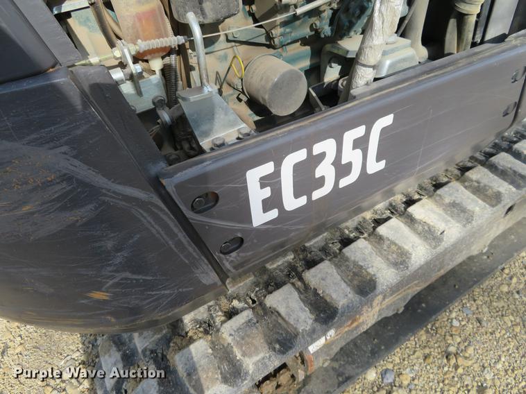 image for item EJ9589 2014 Volvo EC35C mini excavator