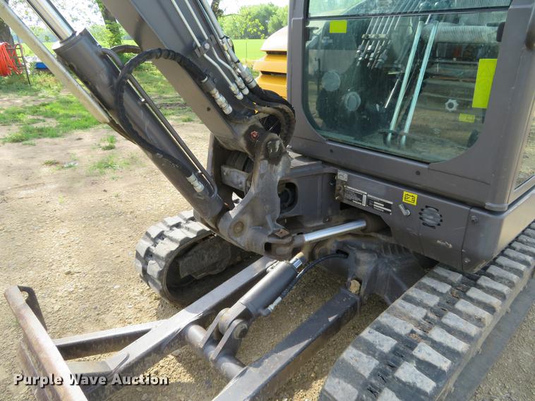image for item EJ9589 2014 Volvo EC35C mini excavator