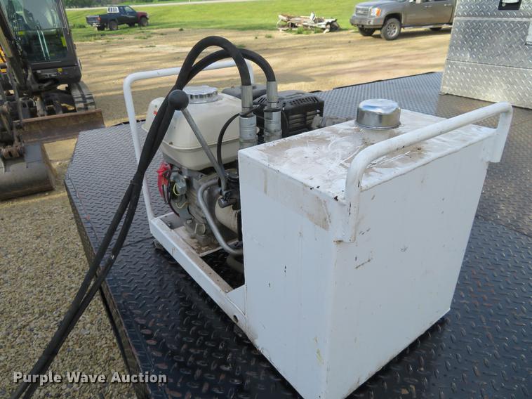 image for item EJ9590 2016 Slabach Wheeler Reeler reel trailer