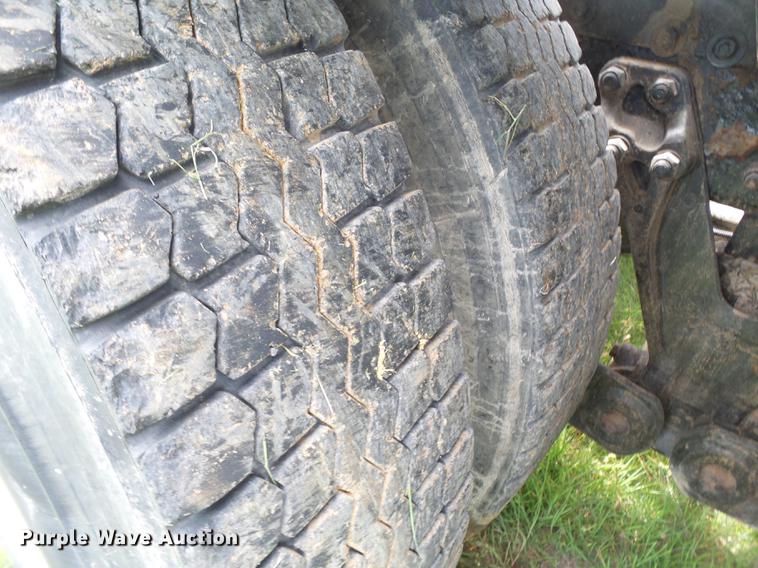 image for item EN9571 2007 Kenworth T800 semi truck