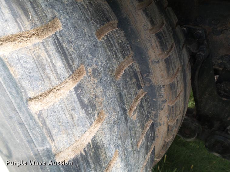 image for item EN9571 2007 Kenworth T800 semi truck