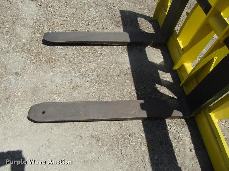 image for item EO9012 Quick attach pallet forks