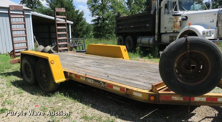 image for item EO9306 2003 Towmaster Contrail utility trailer