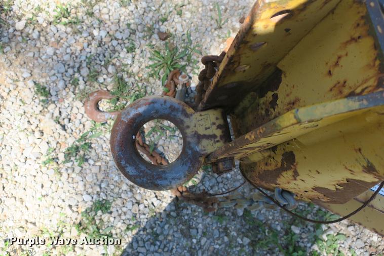 image for item EO9306 2003 Towmaster Contrail utility trailer