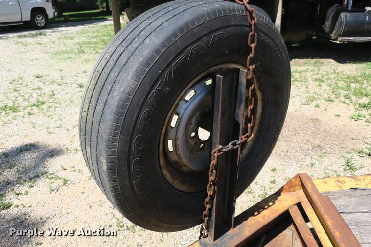 image for item EO9306 2003 Towmaster Contrail utility trailer