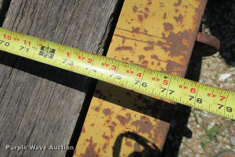 image for item EO9306 2003 Towmaster Contrail utility trailer