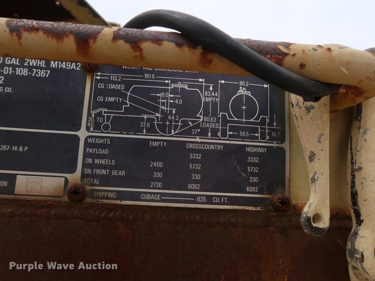 image for item EP9380 Insulated oil tank trailer