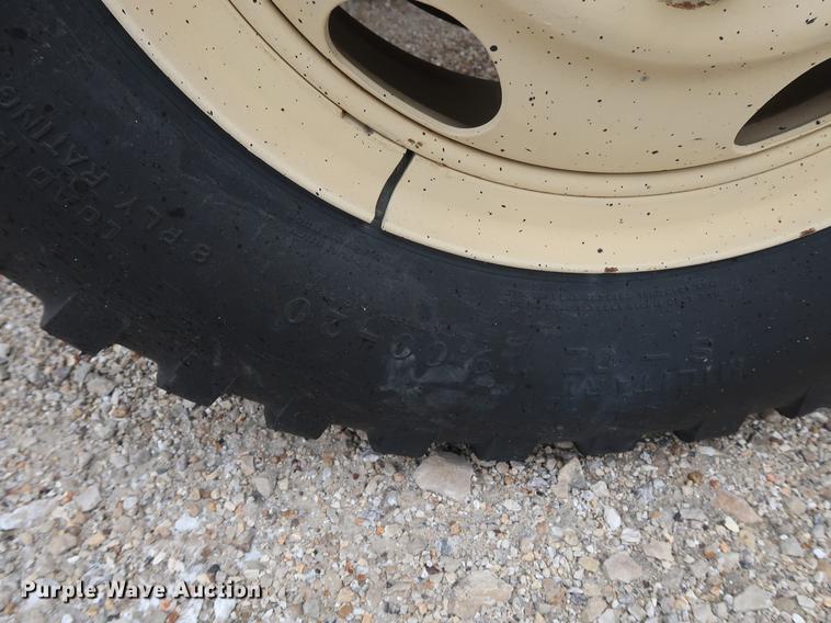 image for item EP9380 Insulated oil tank trailer