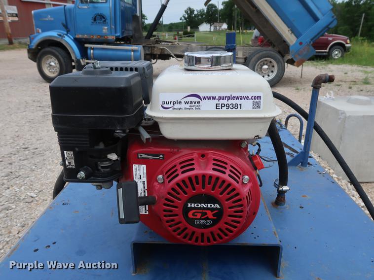 image for item EP9381 Marathon crack seal tank