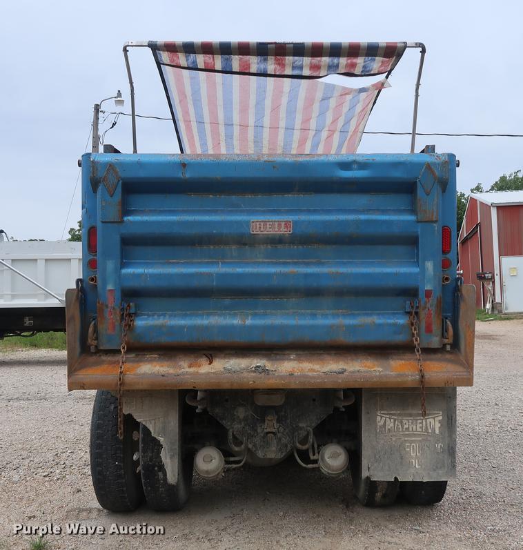 image for item EP9382 2003 Western Star 4900FA dump truck