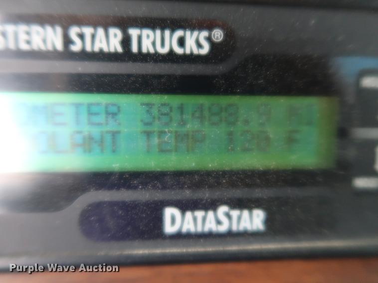 image for item EP9382 2003 Western Star 4900FA dump truck