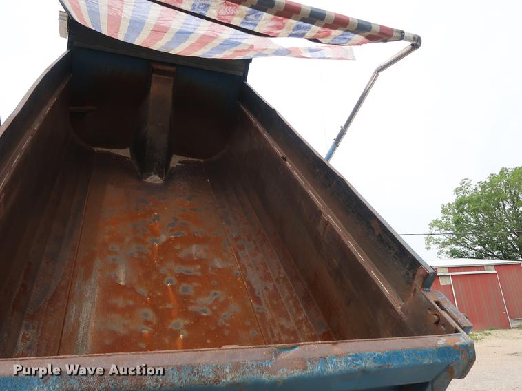 image for item EP9382 2003 Western Star 4900FA dump truck