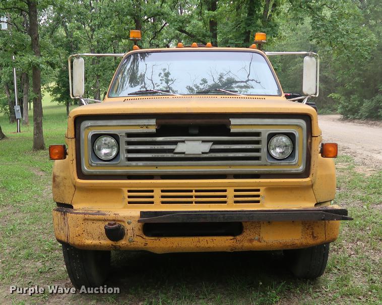 image for item EP9383 1984 Chevrolet C70 oil distributor truck