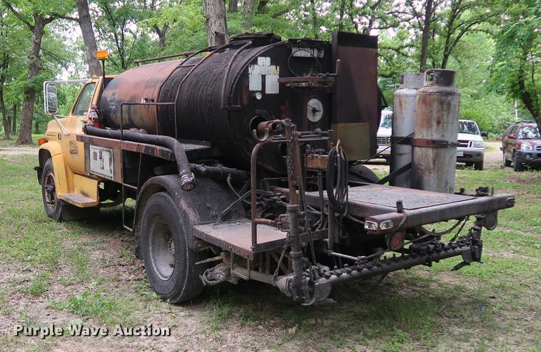 image for item EP9383 1984 Chevrolet C70 oil distributor truck