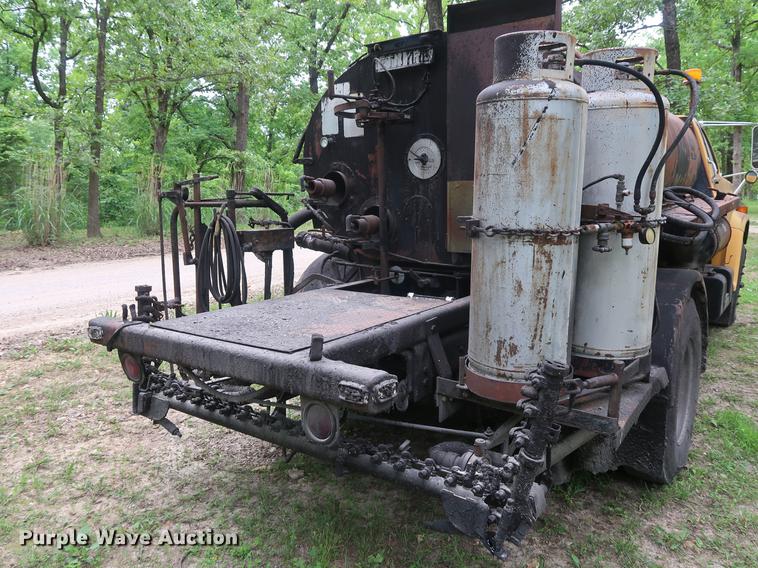 image for item EP9383 1984 Chevrolet C70 oil distributor truck
