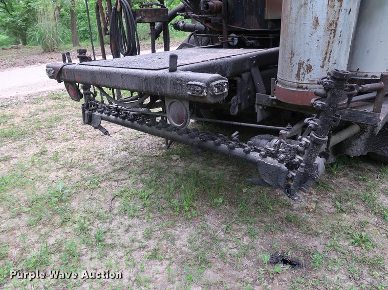image for item EP9383 1984 Chevrolet C70 oil distributor truck