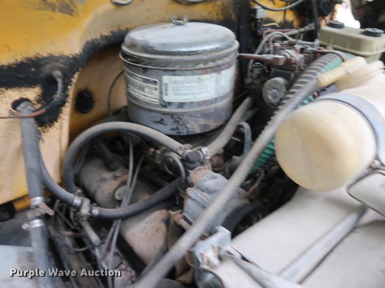 image for item EP9383 1984 Chevrolet C70 oil distributor truck
