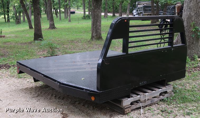 image for item EP9384 Flatbed