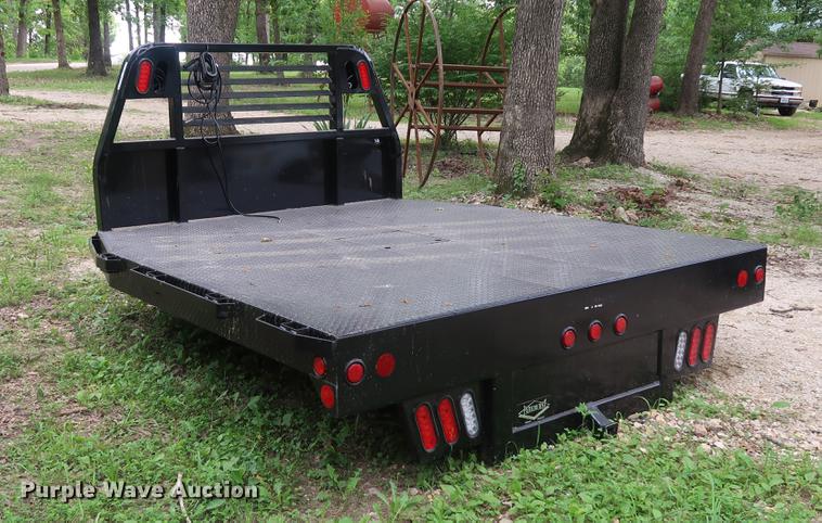 image for item EP9384 Flatbed