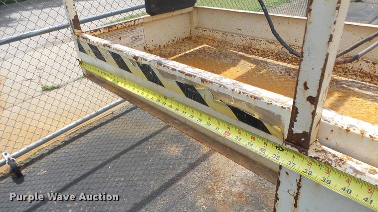 image for item EZ9438 Snorkel SL20 scissor lift