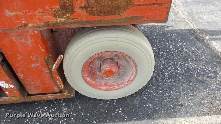 image for item EZ9438 Snorkel SL20 scissor lift