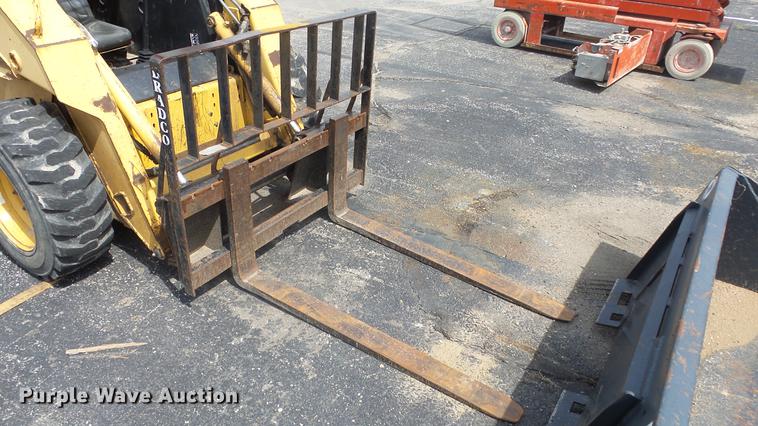 image for item EZ9439 John Deere 7775 skid steer