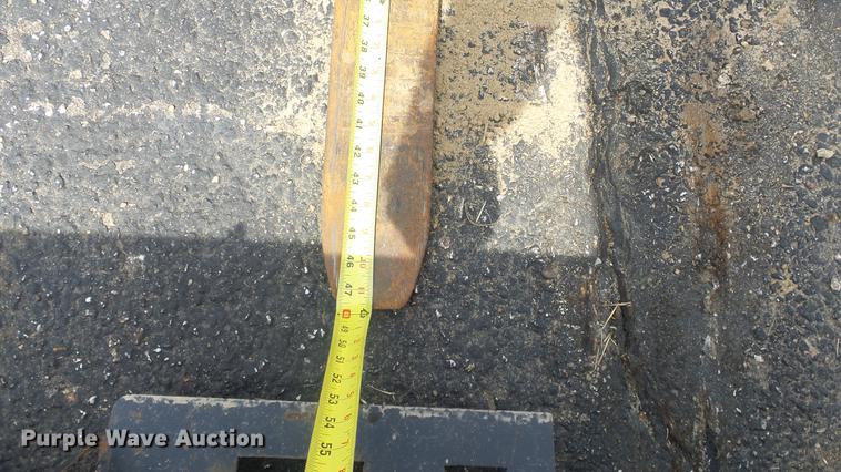 image for item EZ9439 John Deere 7775 skid steer