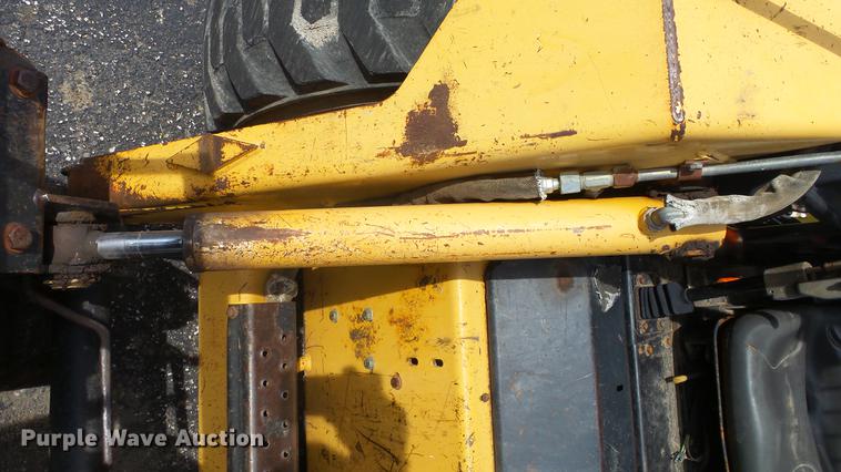 image for item EZ9439 John Deere 7775 skid steer