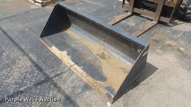 image for item EZ9439 John Deere 7775 skid steer