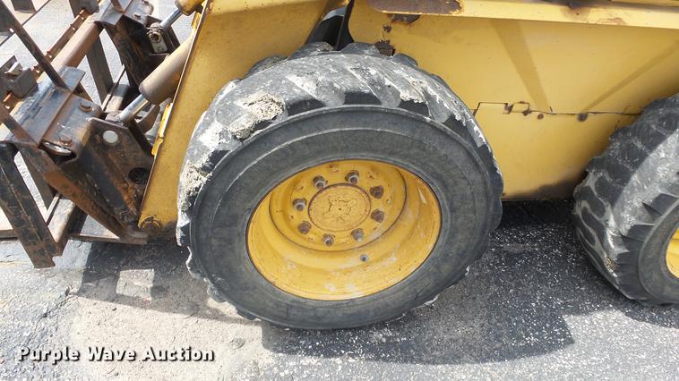 image for item EZ9439 John Deere 7775 skid steer