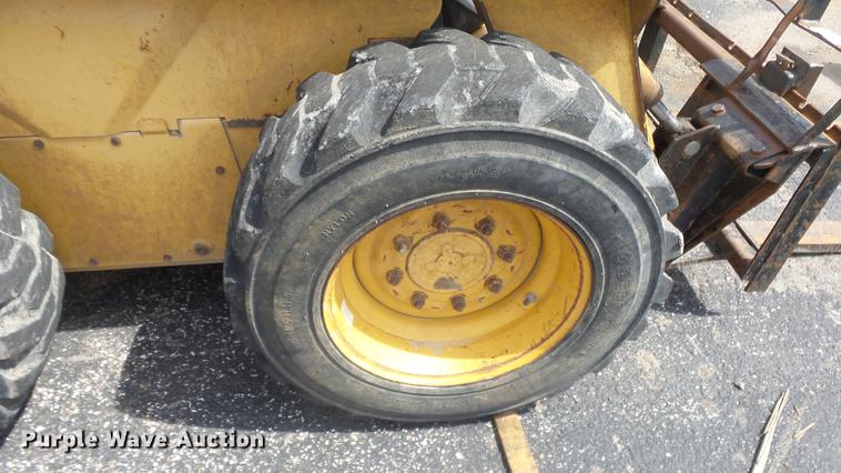 image for item EZ9439 John Deere 7775 skid steer