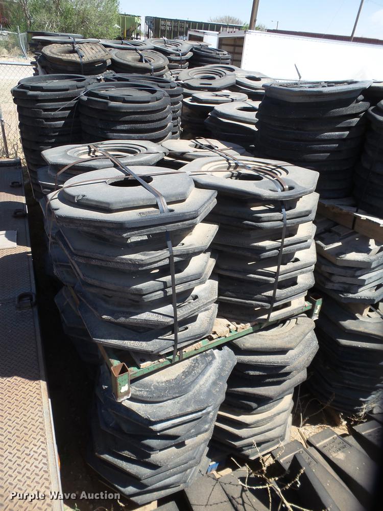 image for item G1212 Approximately 2,000 rubber channelizer bases