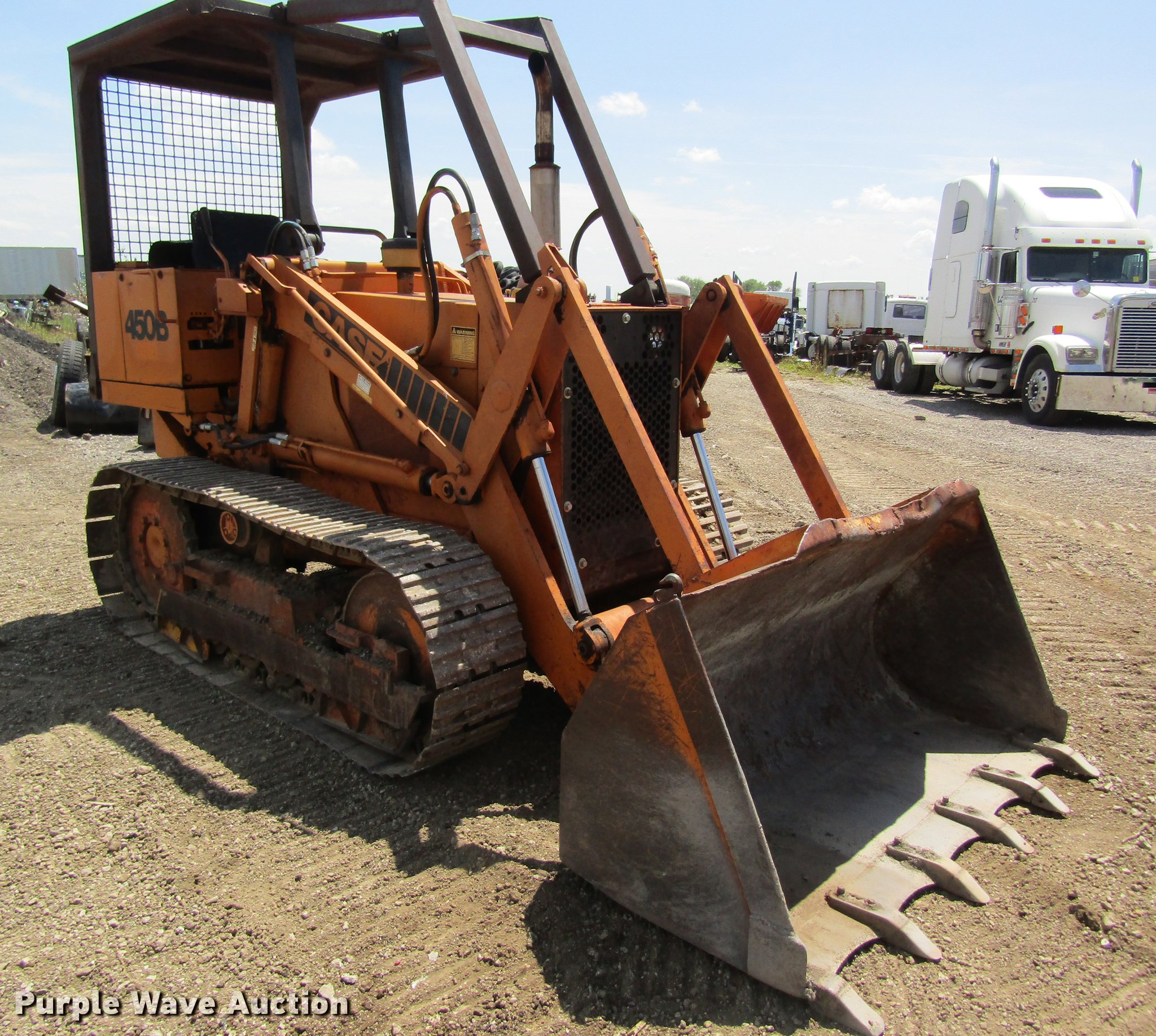 1978 Case 450B track loader in Bethany, MO Item DD8473 sold Purple Wave