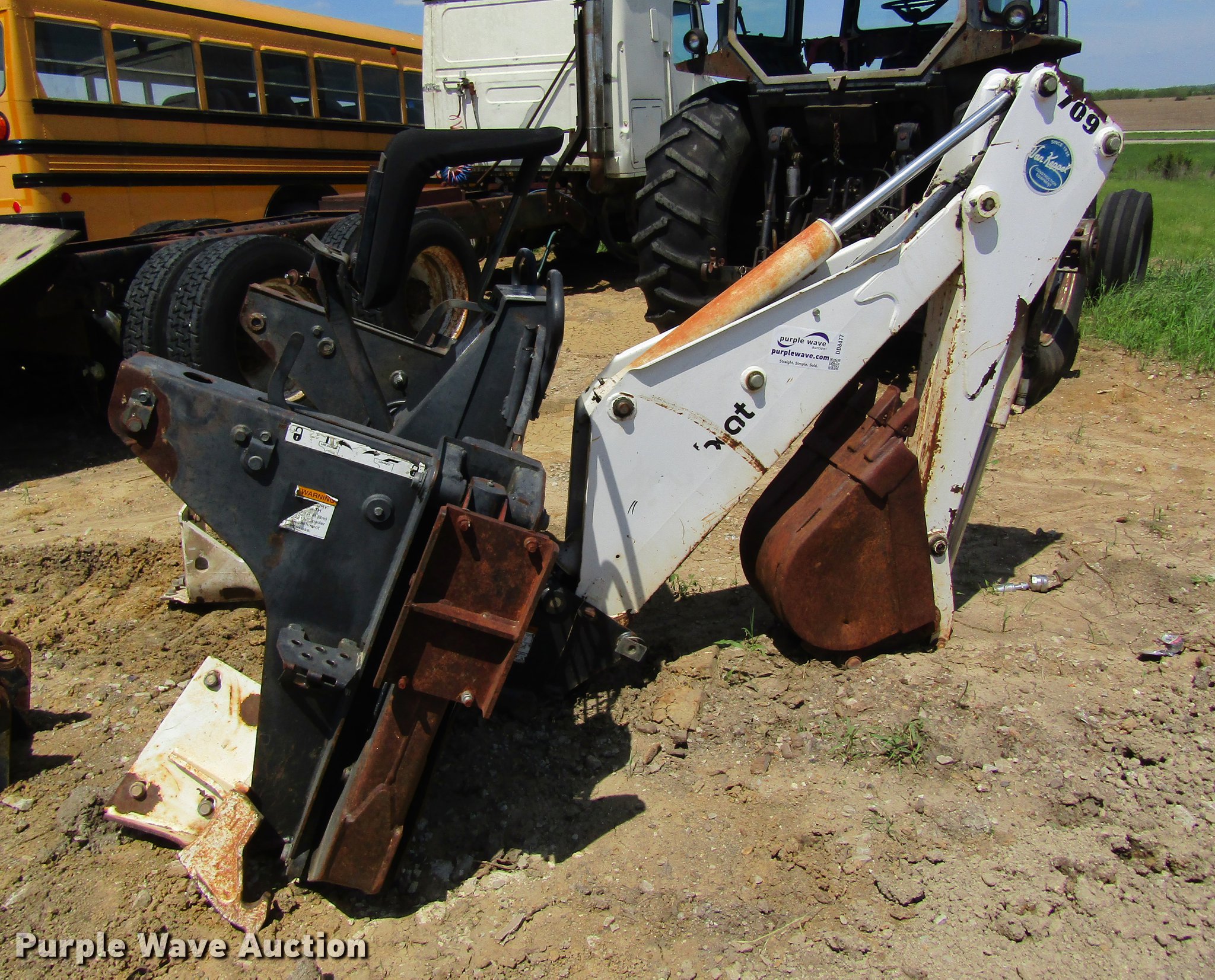Bobcat 709 backhoe attachment in Bethany, MO Item DD8477 sold