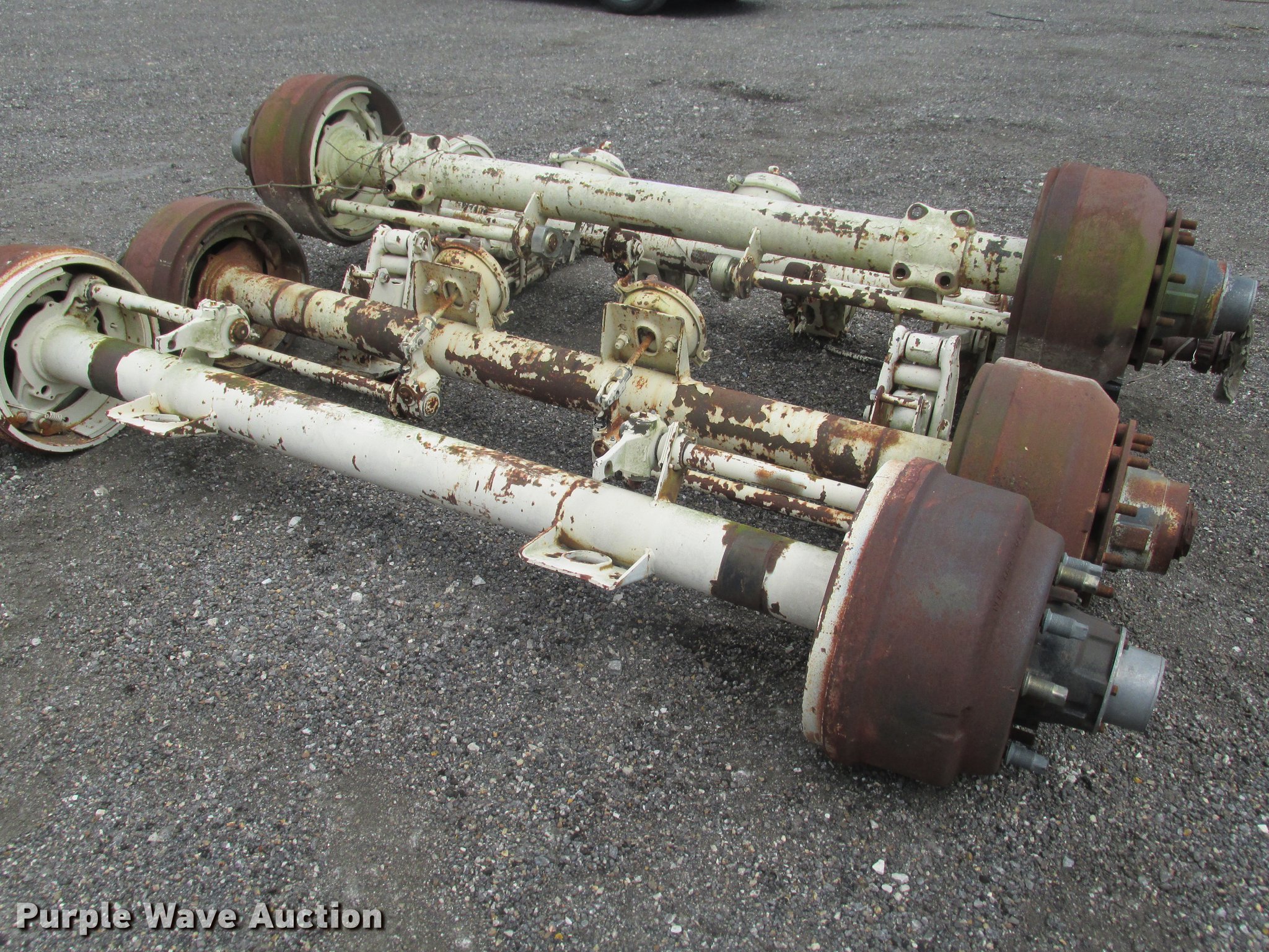 (4) axles in Springfield, MO Item EO9298 sold Purple Wave