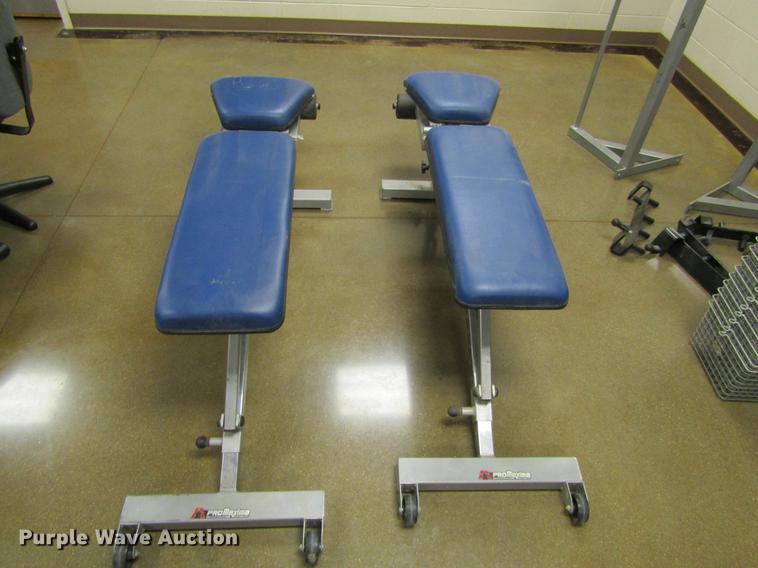 image for item BU9710 Weight room equipment