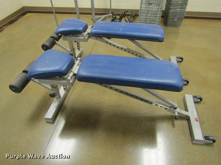 image for item BU9710 Weight room equipment