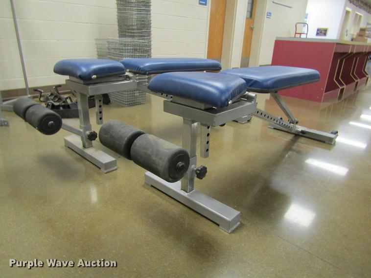 image for item BU9710 Weight room equipment