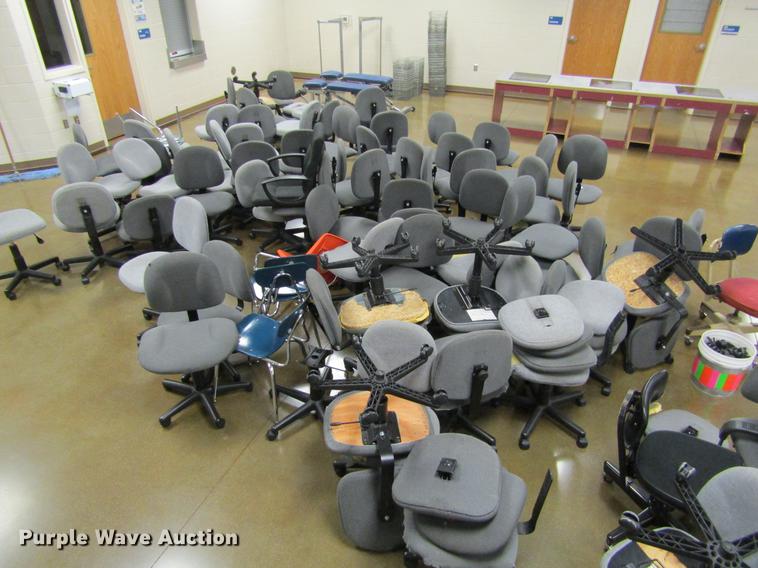 image for item BU9711 Approximately 70 office chairs