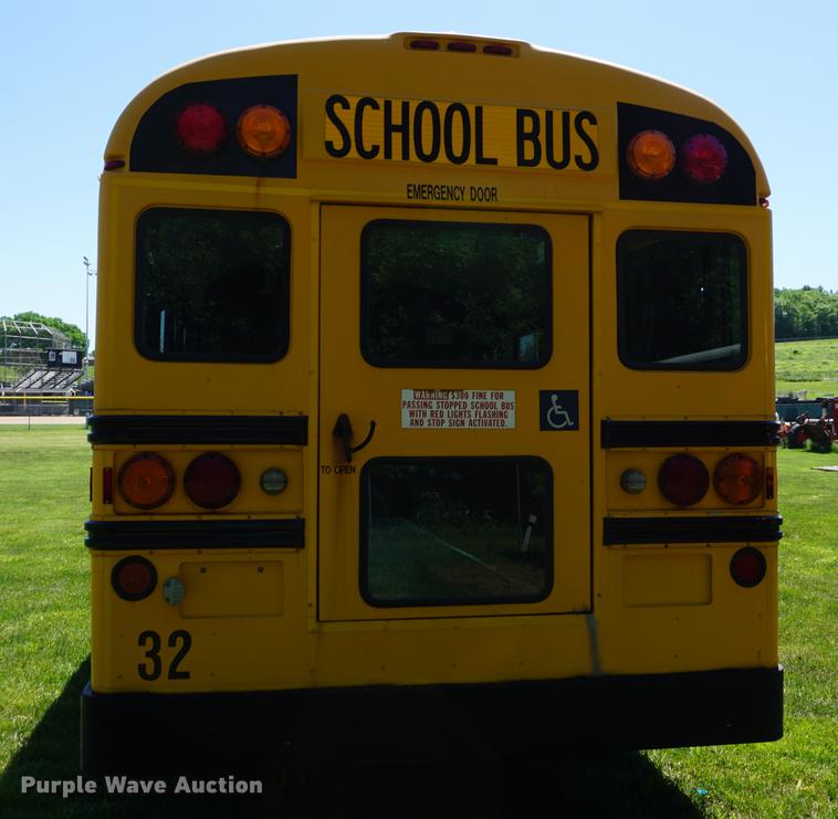 image for item DB6019 2006 Chevrolet Express 3500 Cargo bus