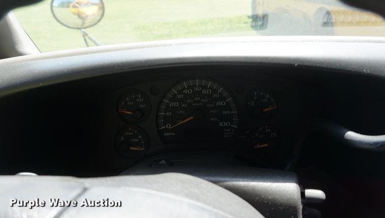 image for item DB6019 2006 Chevrolet Express 3500 Cargo bus