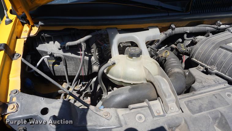 image for item DB6019 2006 Chevrolet Express 3500 Cargo bus