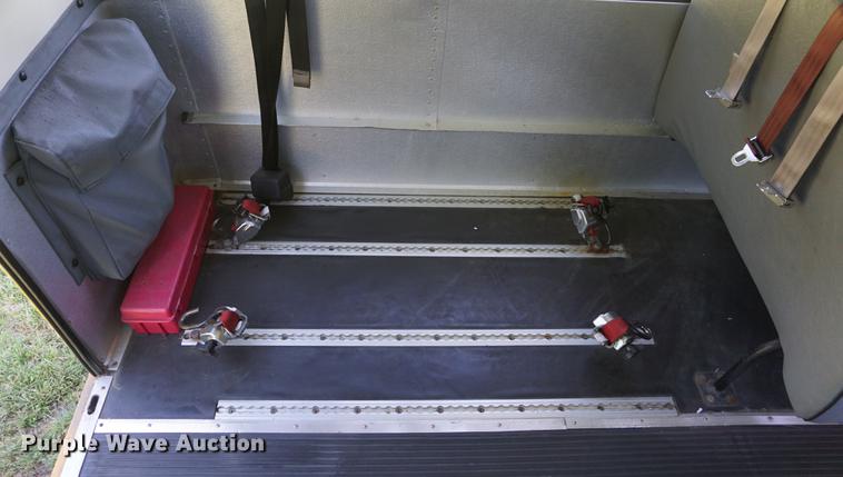 image for item DB6019 2006 Chevrolet Express 3500 Cargo bus