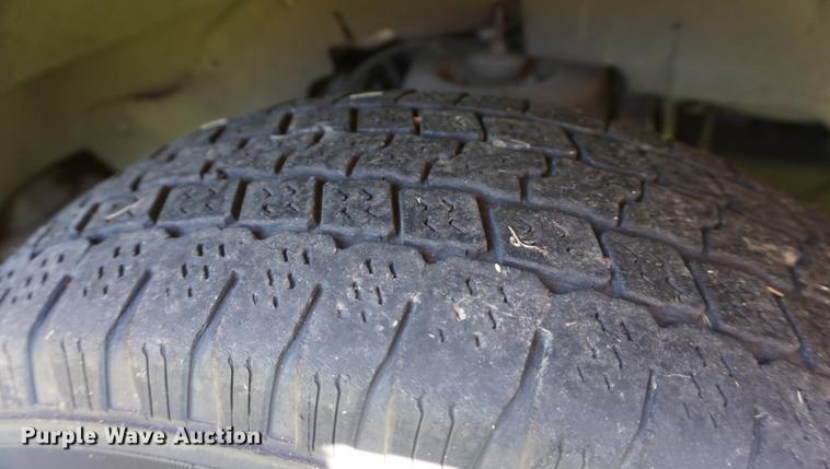 image for item DB6019 2006 Chevrolet Express 3500 Cargo bus