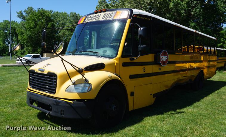 image for item DB6020 2006 Thomas B2 school bus